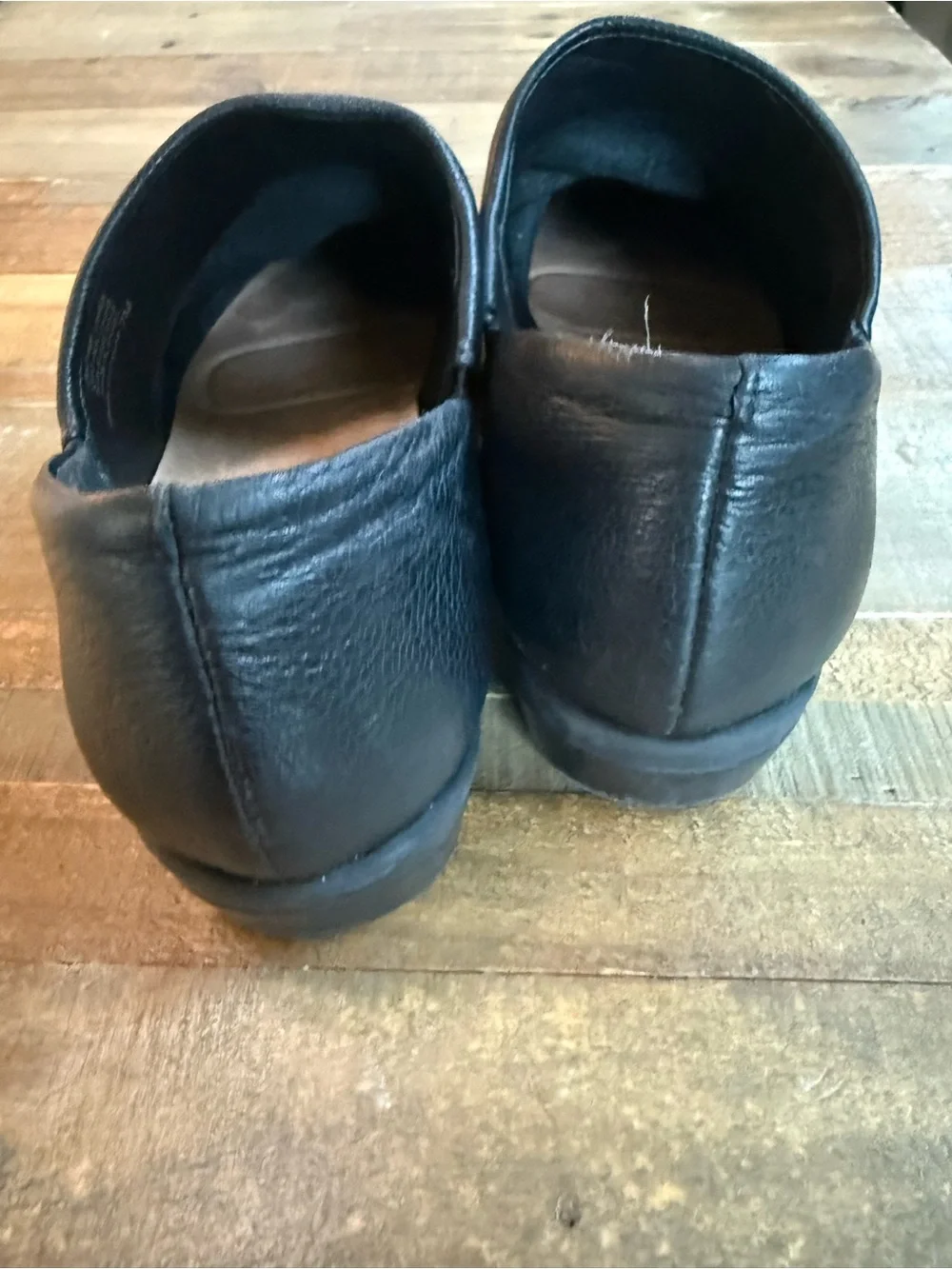 Women’s Black Leather Slip-On Loafers with Cushioned Insole